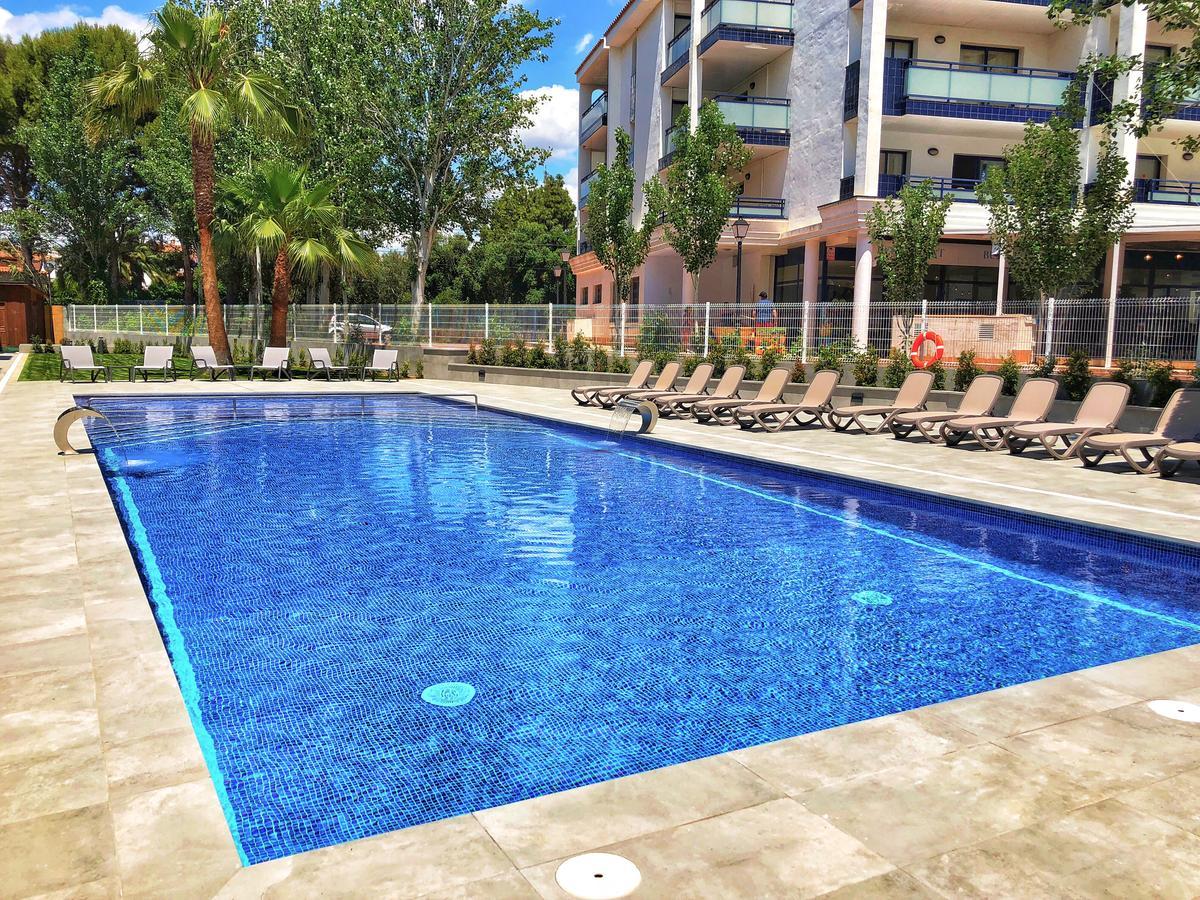 Rentalmar Pins Marina Cambrils Ngoại thất bức ảnh