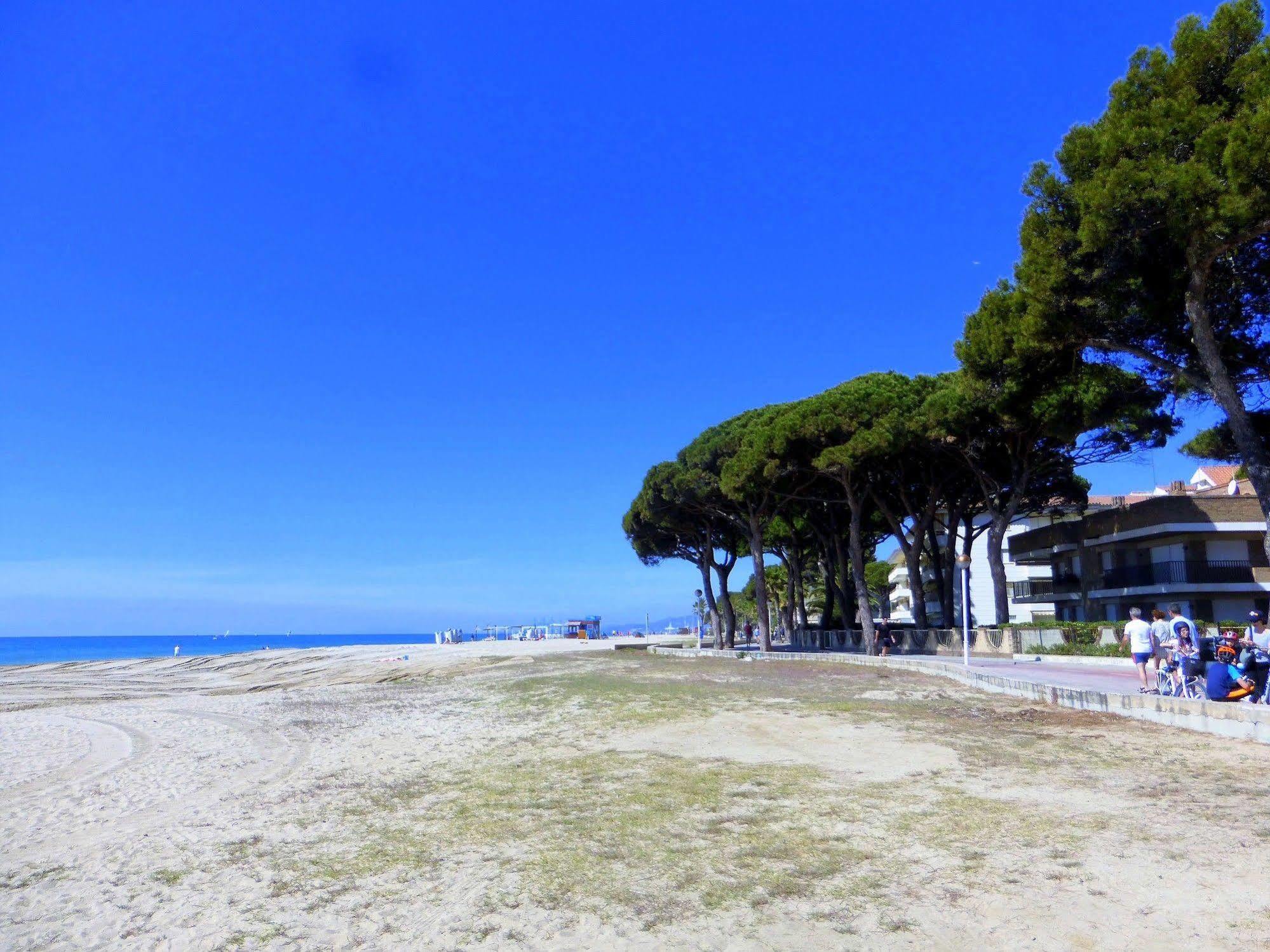 Rentalmar Pins Marina Cambrils Ngoại thất bức ảnh